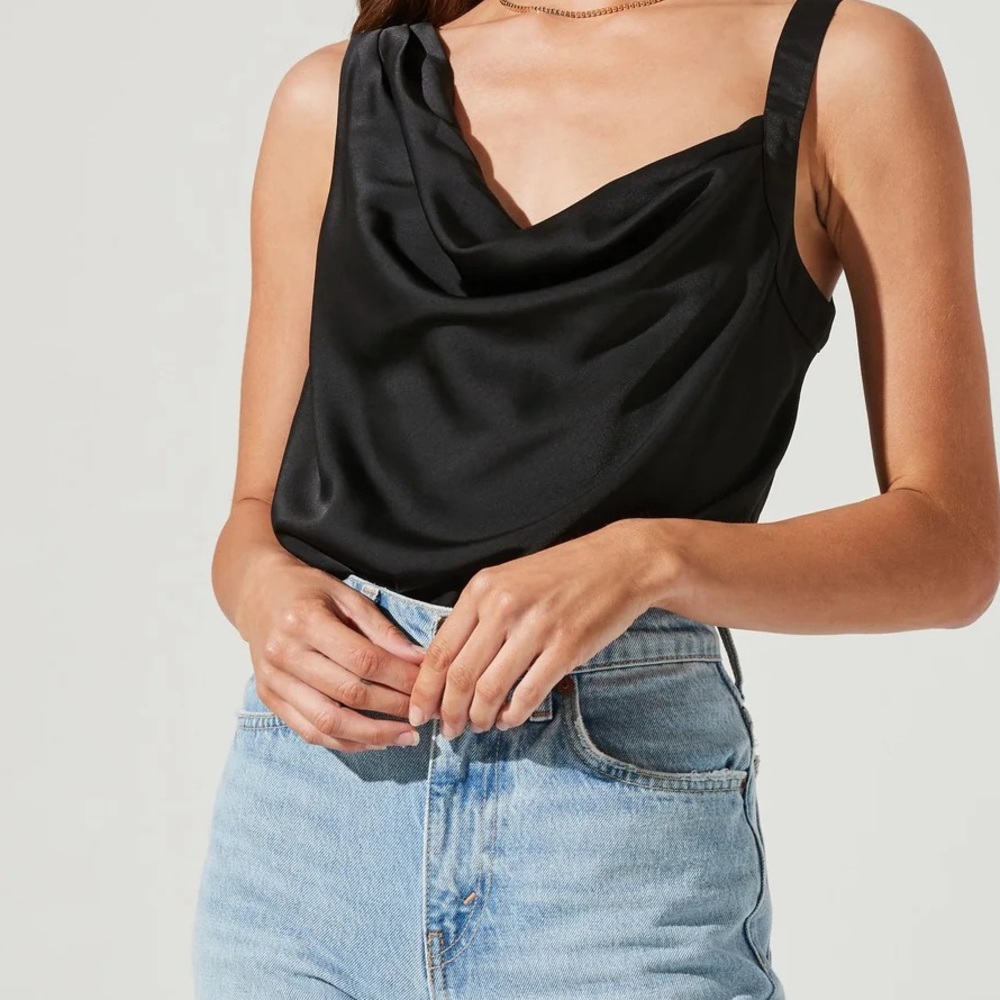 ASTR The Label Cowl Neck Bodysuit Size: L